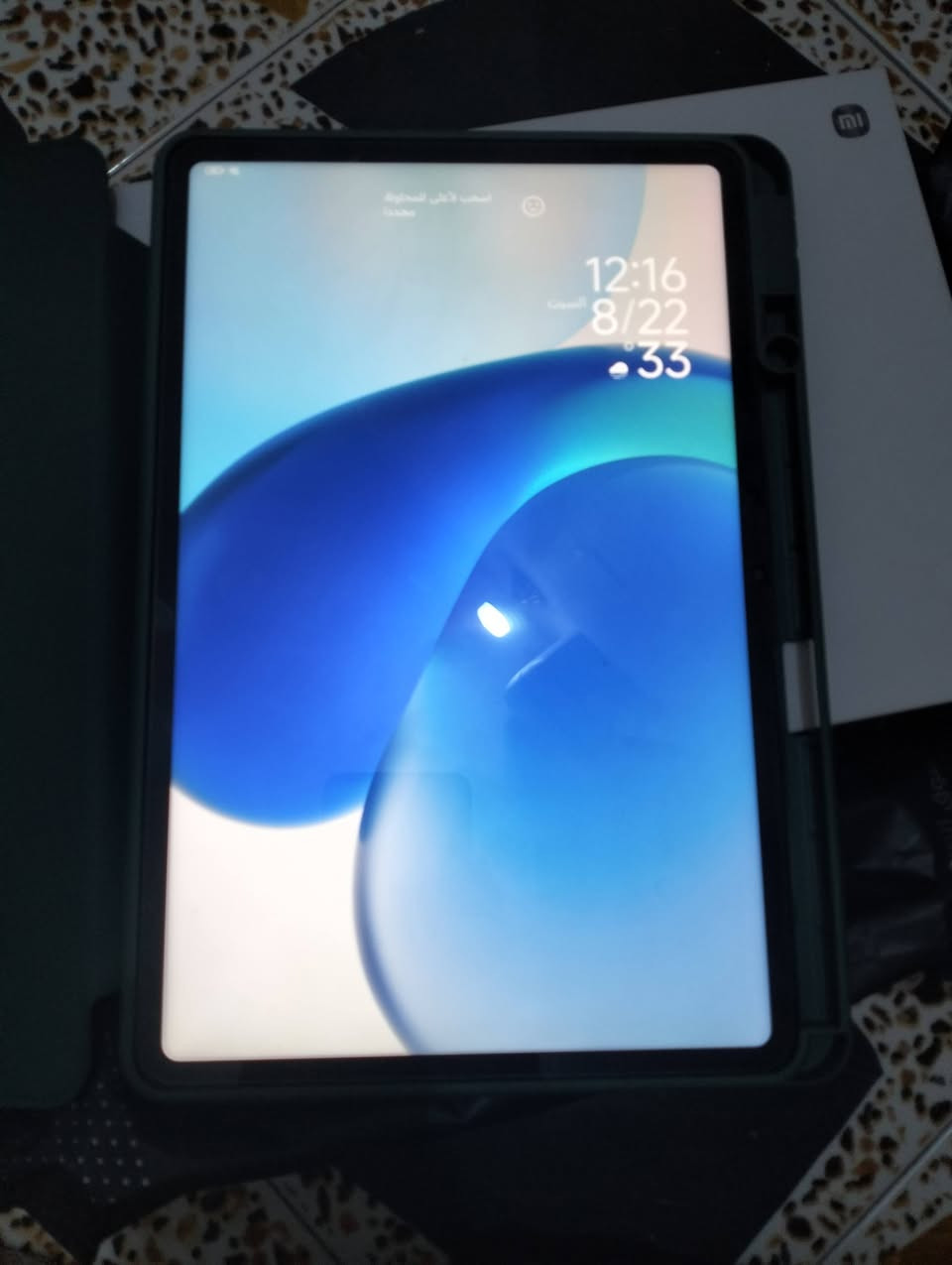 Xiaomi Pad 6 نسخة 8GB RAM + 256GB،  مواصفاته:
📱 الشاشة: 11 إنچ LCD، دقة 2880×1800، وتحديث 144Hz.

⚡ المعالج: Snapdragon 870 بدقة تصنيع 7nm.

🧠 الرام: 8GB LPDDR5.

💾 التخزين: 256GB UFS 3.1.

🔋 البطارية: 8840mAh، شحن سريع 33W.

🔊 الصوت: 4 سماعات مع Dolby Atmos.

📸 الكاميرا الخلفية: 13MP وتصور 4K/30fps.

🤳 الأمامية: 8MP.

📶 الاتصال: Wi-Fi 6 وBluetooth 5.2، وما بيه شريحة SIM.

نظافة 99%

مكفول كفالة عامه ماداخل تصليح 

غراضة كاملة +ويا كيبورد مال شركة الاصلي

🔌 المنفذ: USB-C 3.2.

⚖️ الوزن: 490 غرام، والسماكة 6.51 ملم.

✏️ يدعم قلم Xiaomi الذكي والكيبورد، لكن عادةً تنباع بشكل منفصل. �

Mi 코리아 +١

وبالنسبة للأداء: إلى الآن Snapdragon 870 قوي جداً للاستخدام اليومي، الدراسة، مشاهدة الفيديو والألعاب، ونسخة 8/256 هي الأفضل من نسخ Pad 6 من ناحية 120فريمبكل الالعاب الذاكرة والتخزين.

للتواصل.  *********** 

مكان الديوانية مركز.. 

واتساب بي رقم سعر خاص
