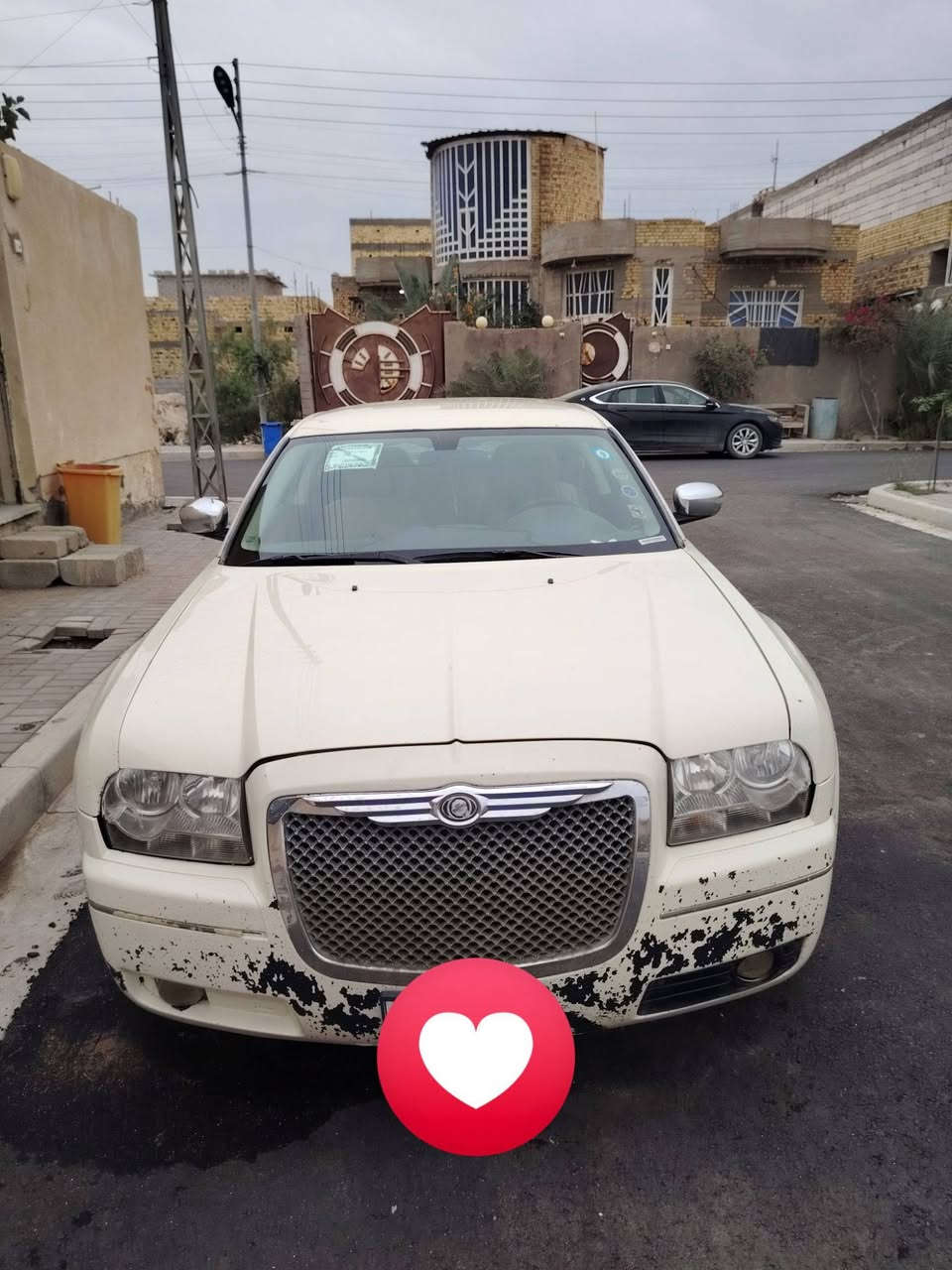اوباما خليجي موديل ٩ السياره موصفاتهة معروفه كل نقص ما بيها مصبوغة حزام بسبب خياس الهلالات وطراف البيبان نصبغت حزام بدون حادث السعر ١٠٧ مكانها البصرة الصادق
***********
