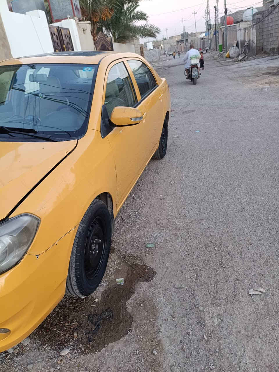 سلام عليكم سياره بوايدي لبيع موديل 213سياره بدون ضربه محرك كير كهربيات تخم تاير  كلهة شغاله سياره خير من الله بسمي تحول مباشر ***********
