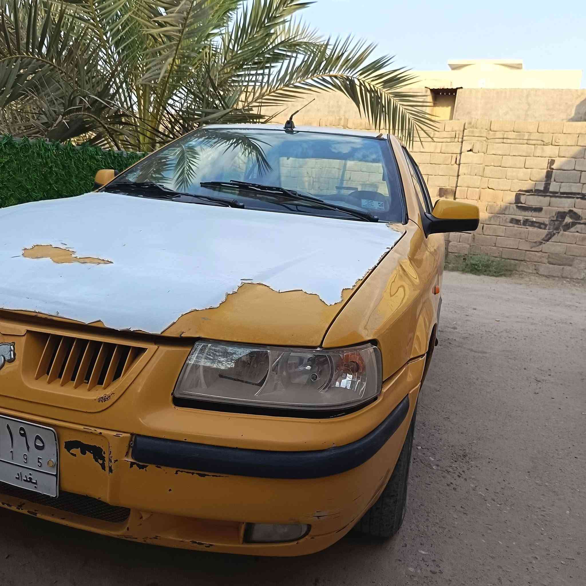 سمند 2012 للبيع بسعر 35 ورقة و بيه مجال السيارة شوفت عينكم نظيفة و کیر و مكينة جديدات السيارة رقم الماني بغداد بأسمي و تحويل ثاني يوم حدادة نص عمر بيهه ملاحظة ضربة بسيطة مثل ما موضح بالصور
الاتصال على الرقم *********** 
ماموجود على الفيس
