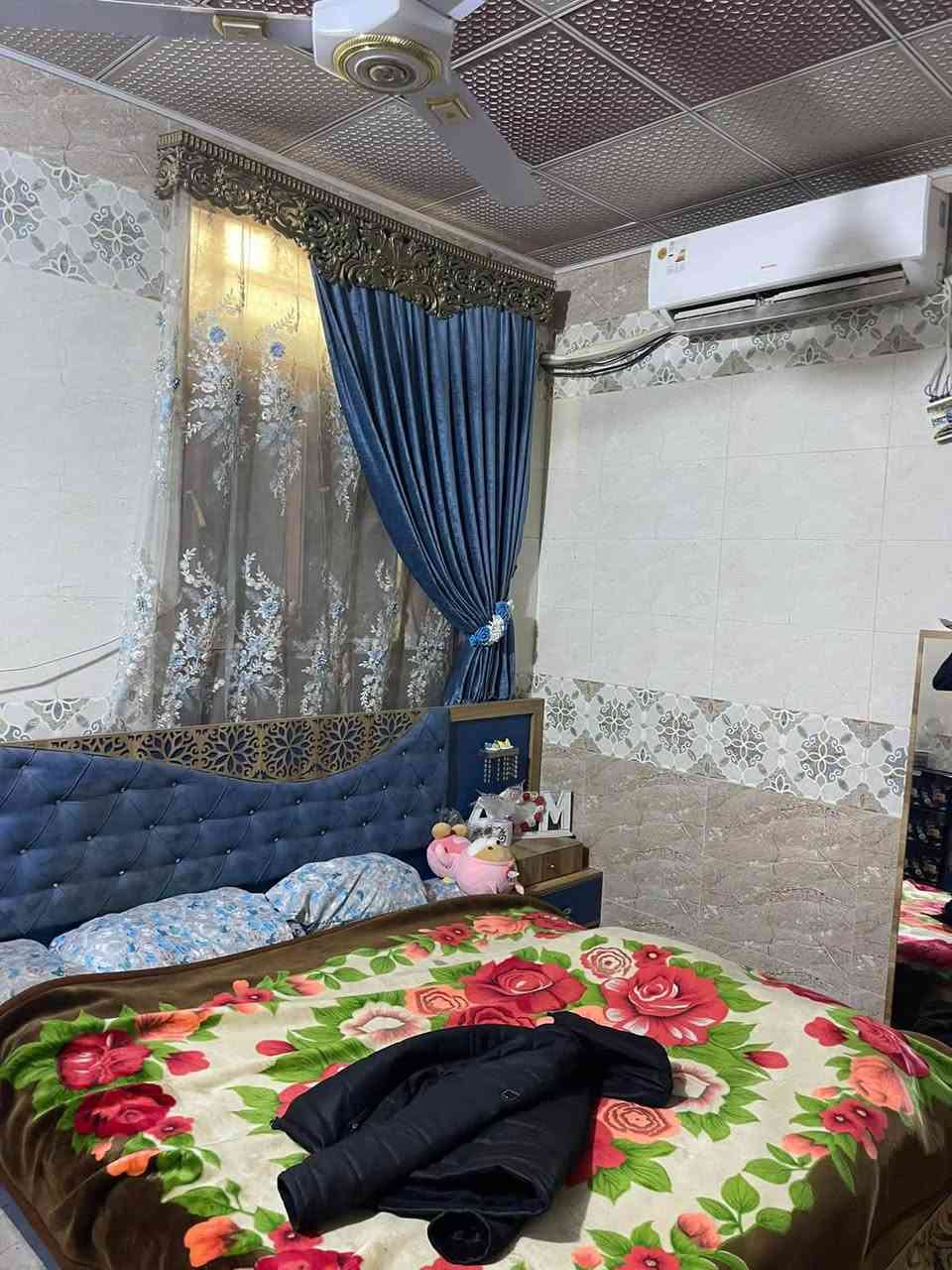 السلام عليكم بيت للبيع 
​المساحة: 50 متر مربع
​التفاصيل الداخلية: مطبخ، صالة واسعة، غرفة نوم، صحيات مرتبة.
​الموقع المميز:
​📍 العنوان: كربلاء المقدسة - حي ميثم التمار (قرب مستشفى الكفيل).
​المميزات: موقع هادئ وقريب من الخدمات، ويبعد عن مرقد الإمام الحسين (عليه السلام) مسافة 4 كم فقط
​سند 25 + قرار محكمة + مكاتبة أصولية مع صاحب الأرض مباشرةً السعر ٦٠ مليون 
***********
***********
