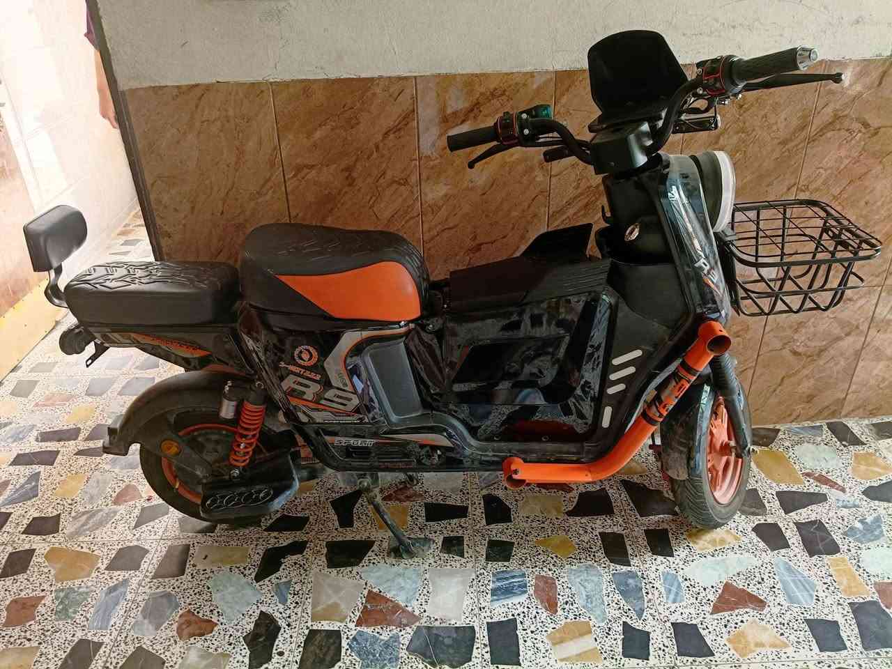 R9 • جديد • مستعمل قليل