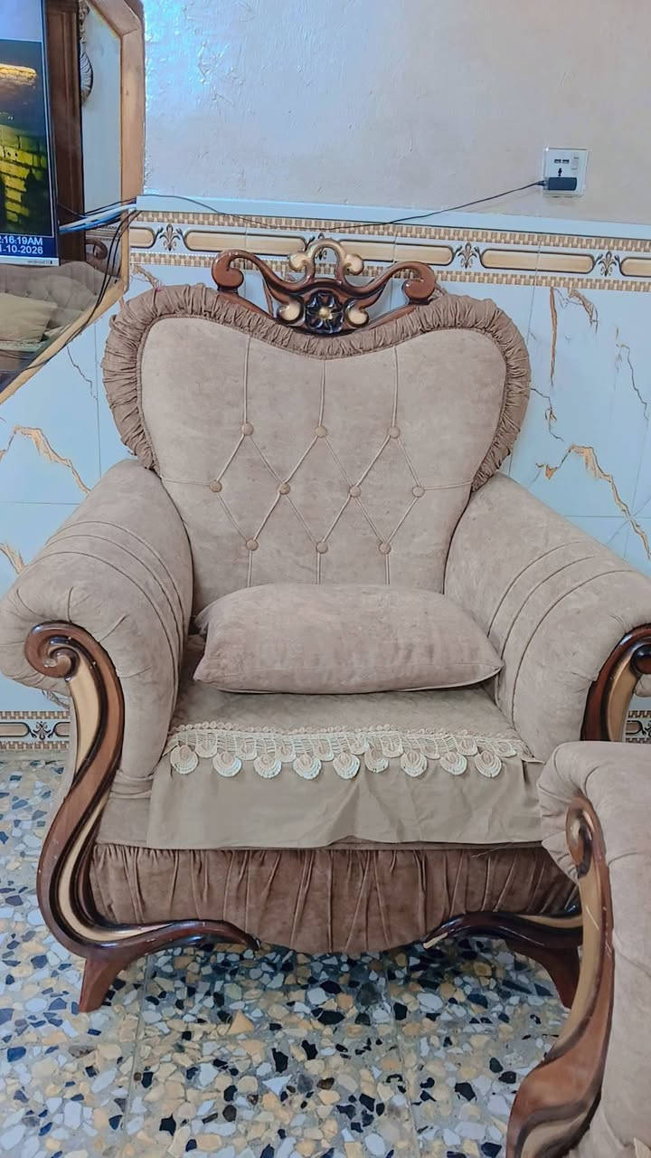 تخم • ١٠ مقاعد • جديد