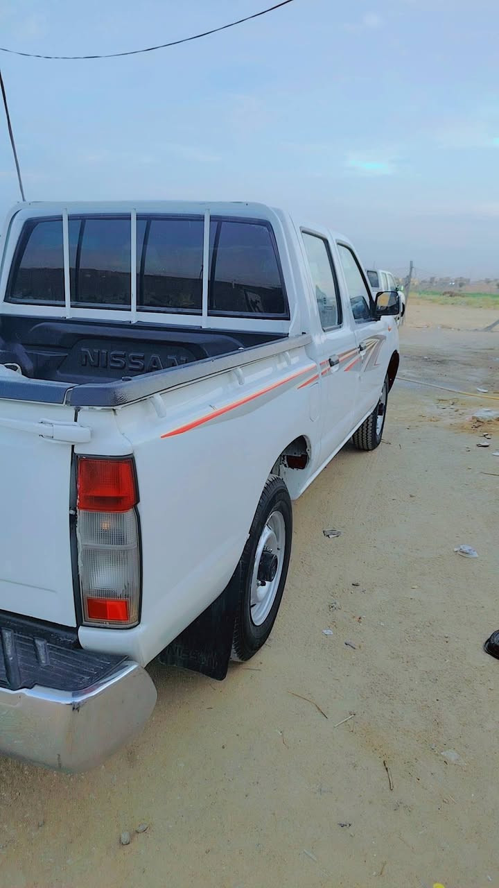 نيسان شبوط • ٢٠١٦ • حدادية جديدة