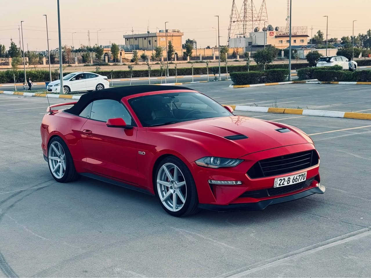 فورد موستانك جى تى موديل ٢٠١٩ فول مواسةفات كيج ديجيتةل ، زور لوكة وةك سفر واية ، هةموو گيانى بة شةرتة ، ليدرانى بةس دةعامى بيشةوةية بى ژورى بى ئيرباك بى سبوغ ، تةنها ٦٢ هةزار مايل رويية ، نرخى ١٧٥ و مةجاليكى كةم ، لة هةوليرة 

فورد موستنك جى تى موديل ٢٠١٩ فول مواصفات للاخير ، كيج دجتل كشنات تدفئة تبريد و خزن ، بريكات بريمبو ، سيارة جديد بلباكيت ، حادثها بس دعامية امامية بدون ايرباك بدون دواخل بدون صبغ اقل من شبر بى كارت ، ماشى فقط ٦٢ الف مايل ، سيارة كلشى مملعوب بيها حجر بئة موجود دبات خلفية بيلادى و صوتها ناعم ، سعر ١٧٥ و مجال كلش بسيط ، كلشى بسيارة شرط ،مكان اربيل 
*********** أربيل, العراق
