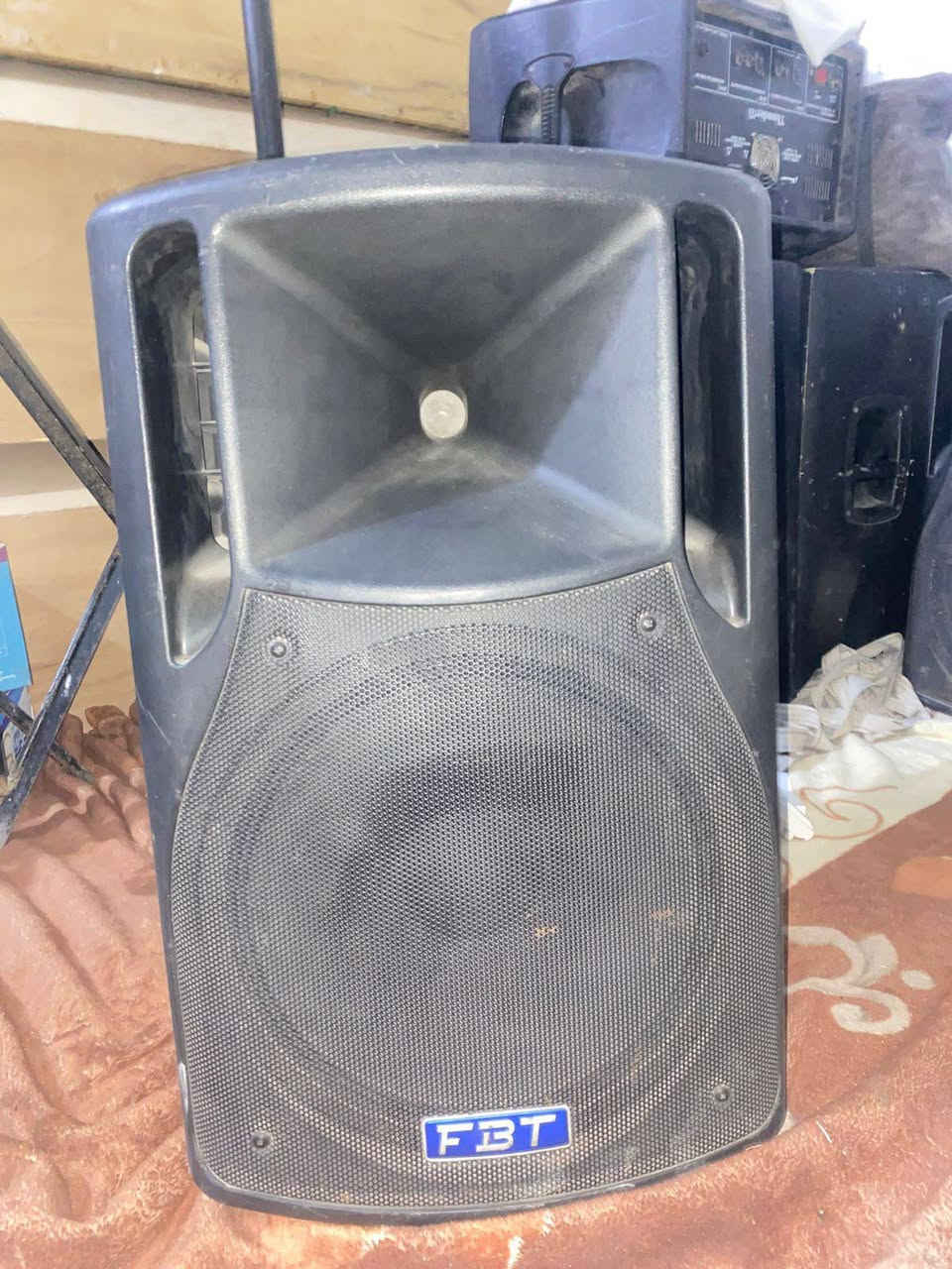 3زواج سماعات هاي ماكس البيع
معه بورين يوماه نضافه 80بل 100غراض نضيفات كلش سعر زواج 12وبي مجال 
بورات البور 350 الستفسار‏‪***********‬‏
