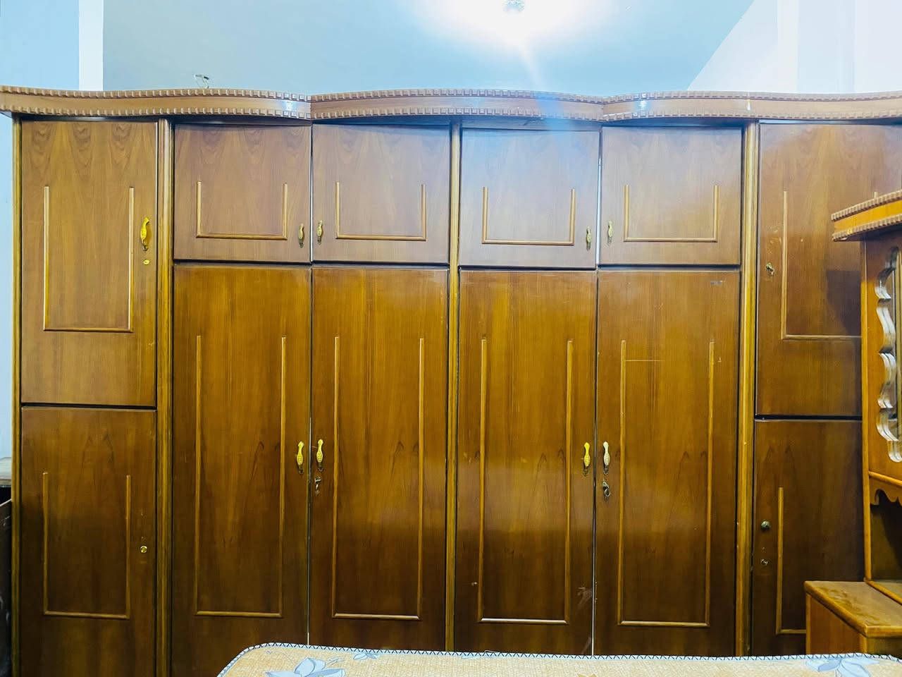 يوجد غرفه نوم صاج عراقي شرط حطاطه نضافه فول السعر ٧٠٠ للاستفسار الاتصال ***********
