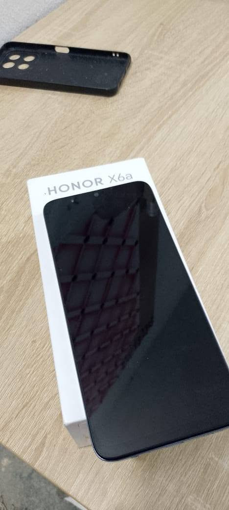 هونر X6a الذاكرة 128 بطارية 5200 السعر خاص او واتساب ***********
