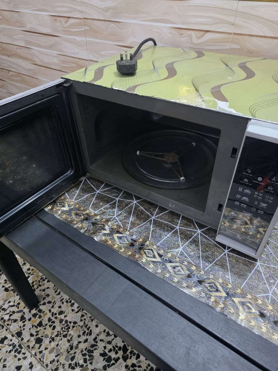 ميكرويف LG شغال
عنوان الزعفرانية
السعر ٦٥
