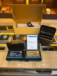 بطريات انستا x5 وبوكس شحن غير مستعمل للبيع انطيني سعر يرضي الله  07716...