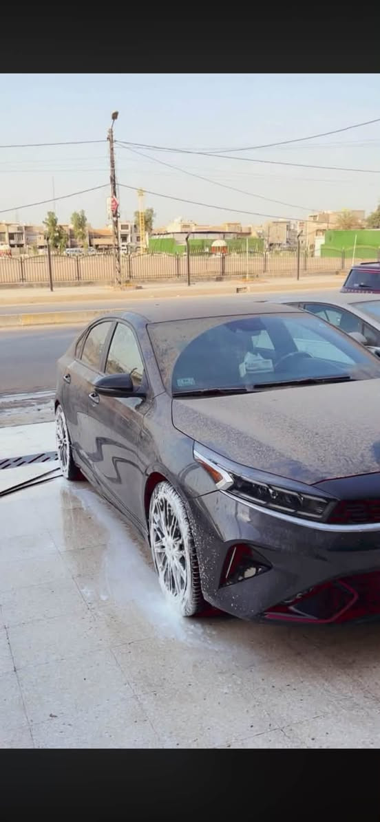 فورتي ٢٣ أمريكي بيه بس قطع وحده جاملغ خلفلي مكينه ١٦٠٠٠تيربو دبل اكزوز صوت رياضي شوته رياضي  فول موصفات عده الفتحه شفتات بل استريت باقي موصفات هواي بيع بل نقد وعادي مقدمه  زينه ***********
