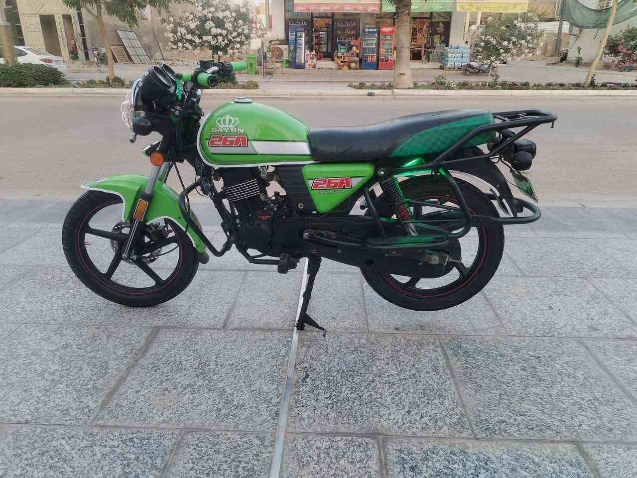 تفاصيل كلهه كدامك  
دايوان نفخ ٢٣ وكيل البغدادي   
مكينه ٢٠٠ كتابه الحمره سويج سجينه 
   اوراق اصوليه  وصل معرض +كمرك مدفوع  
مكينه مكفوله جيب فيتر تعال افحص  
دراجه شوفت عينك شرط احله من صور 
معروضه مليون ونص 
  خواتهه معروفات اسعارهن رجائن مو شراي لا يحجي من كيفه *********** بي وتساب مكاني كربلاء
