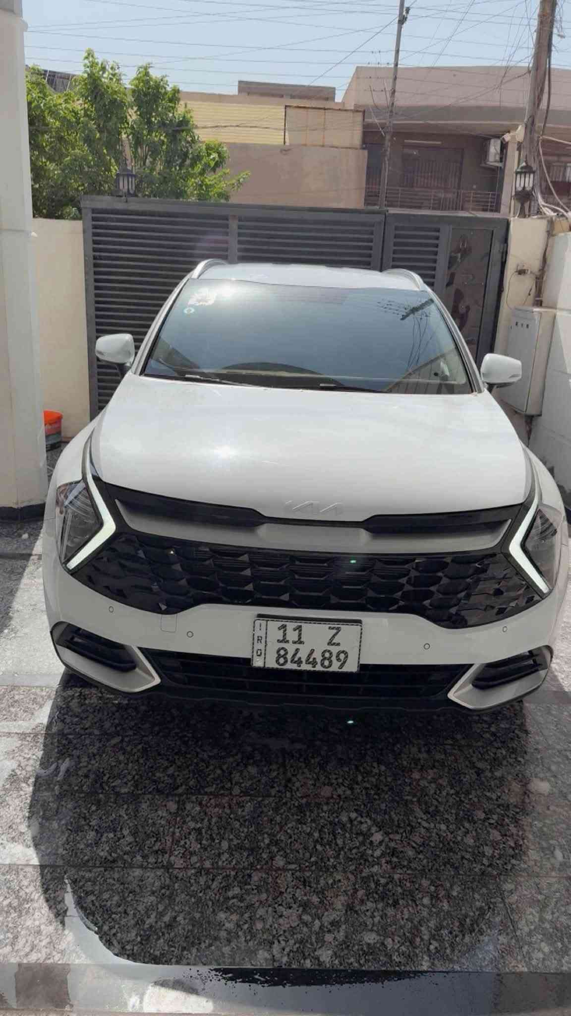 السلام عليكم اخوان عندي سبورتج خليجي موديل ٢٠٢٥ الشركة الدولية بعدها بلضمان ماشية ٢١الف سيارة بحالة الزيرو بعدها بلفابلون فول مواصفات عدا البانوراما كشنات كهرباء جنطة كهرباء كشنات وستيرن تدفئة ومواصفات اخرى عديدية سبير منازل تايرات الشركة بعدها بيها رصعتين بلجانب الايمن والايسر كفالة عامة من الصبغ والبارد سيارة استخدام شخصي رقم بغداد بأسمي السعر دفترين و خمسة وعشرون ورقة وبيها مجال جدا جدا بسيط للاتصال ***********
