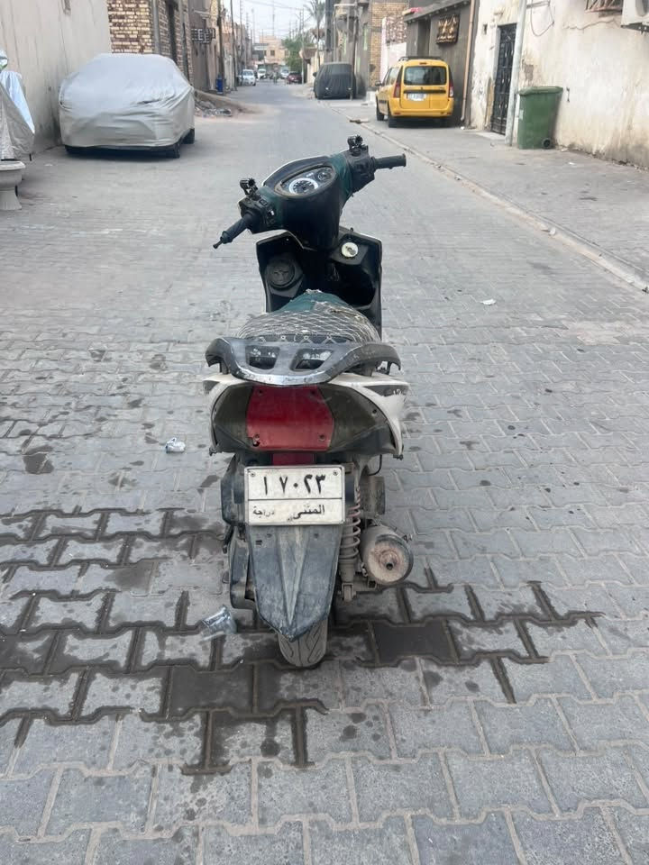 دراجة سكنز صيني
موديل ٢٠٢١ 

مرقمه اصولي + مداور شوكت مايعجبك 

ملاحظة الدراجة متروكة وعاطلة 

للتواصل واتساب فقط ***********
