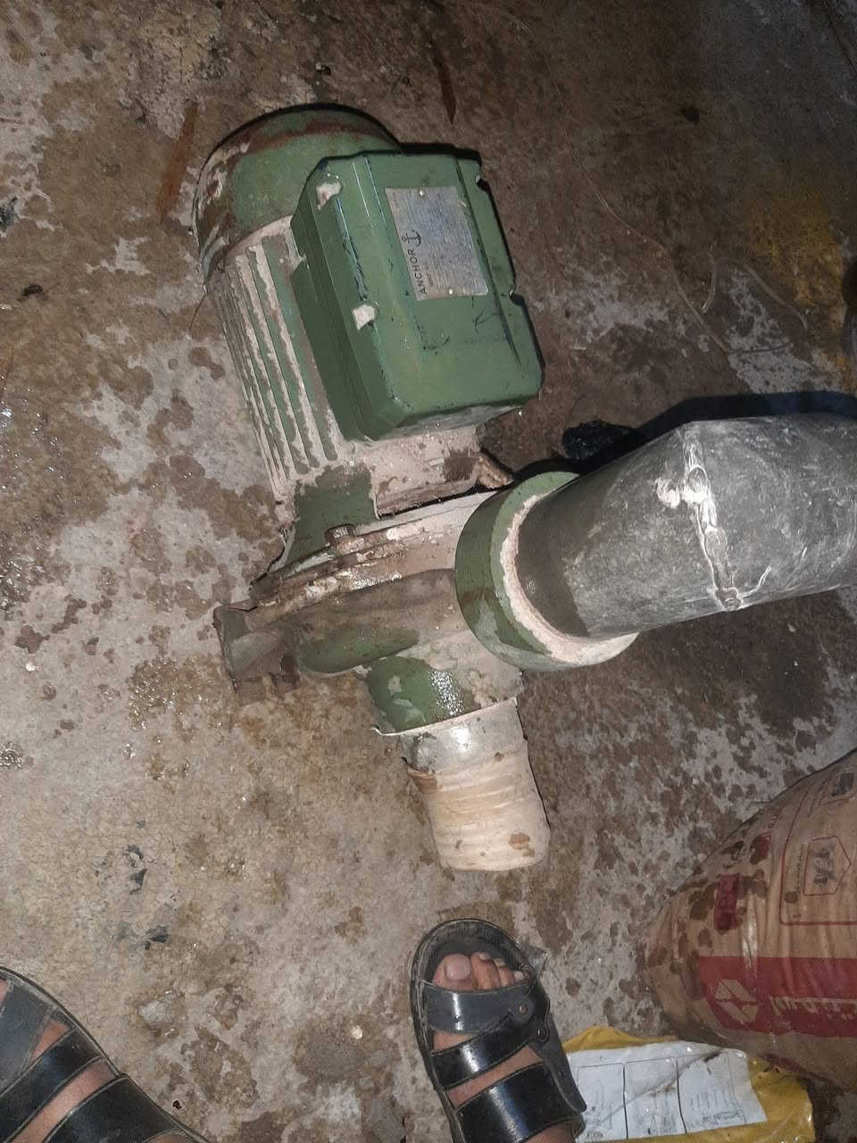 اخوان موطور ماي للبيع ابو ٣ انج مستخدم موسم واحد نضيف وشغال سنكل سعر 125بي مجال ليريدة هاذا رقمي*********** العنوان ديالى يعقوبة يم جسر خرنابات
