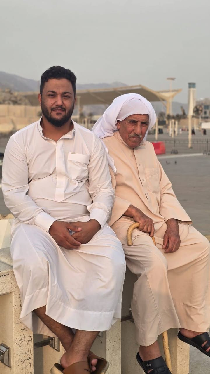 🕋✨ نَحْمَدُ اللهَ وَنَشْكُرُهُ ✨🕋
بِحَمْدِ اللهِ وتوفيقه، تمّت زيارة معتمري شركة السلام والشام للحج والعمرة – رحلة الطيران إلى أبرز مزارات مكة المكرمة، ومنها:
🕌 غار ثور
🕌 غار حراء
🐑 مذبح سيدنا إسماعيل عليه السلام
⛰️ جبل عرفة
🕋 منى
🌙 مزدلفة
🪨 رمي الجمرات
💧 سقيا زمزم
🕌 مسجد نمرة
نسأل الله أن يتقبل عمرتهم وطاعاتهم، وأن يجعلها عمرةً مباركةً وسعيًا مشكورًا وذنبًا مغفورًا. 🤲🏻
📞 للتواصل والاستفسار: ***********
***********
***********
🕋 شركة السلام والشام للحج والعمرة
🤍 في خدمة ضيوف الرحمن
📍 جلولاء – العروبة – قرب جامع أحمد بن حنبل رحمه الله
