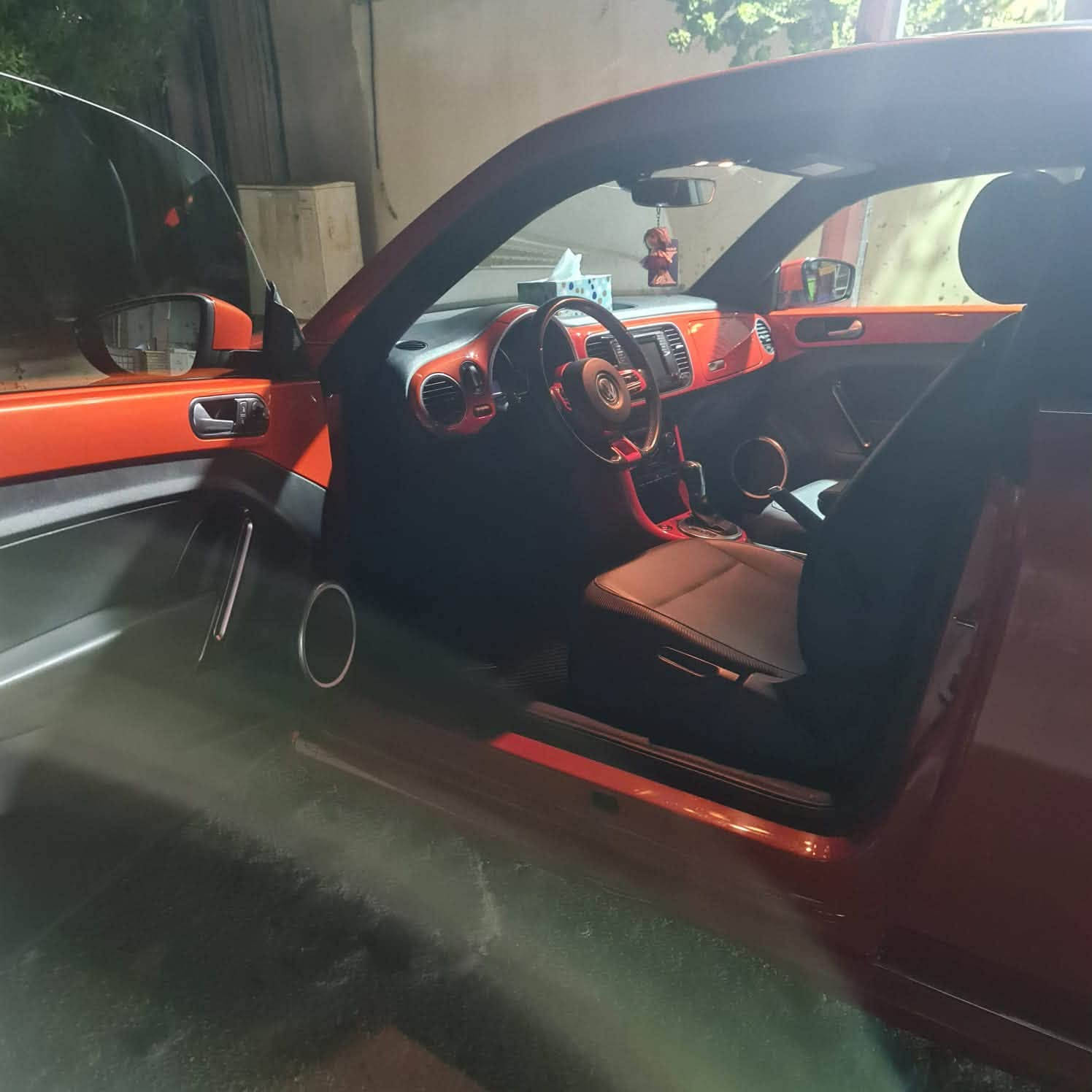السلام عليكم بيتل2019 SE 2.0tsi
للبيع مستعجل ، السياره حادثها جاملغ خلفي ماشيه 73 كيلو ، بالعراق صارت بيها طخات  بالدعاميات الاماميه والخلفية واكو ملاحظات الي يحب يعدل عليها اني ما سويتها لان اريد ابيع والجامة السلايد مفطورة لان وكعت عليها حصوة 
السياره بضمانتي كير ومحرك وتبريد ، السياره بانورما ، شاشه كبيره ، تدفئه كشنات ، تدفئه بلمري ، هيتر جامه خلفيه ، نقاط عمياء ، رادار خلفي توقف ذاتي ، سستم صوت عالي ، مع باقي مواصفاتها المعروفة والي يجي يشوفها غير عن الصور ، 
سعر السيارة 110$ بي مجال رقم بغداد مشروع وطني ،مكان السياره بغداد
***********

