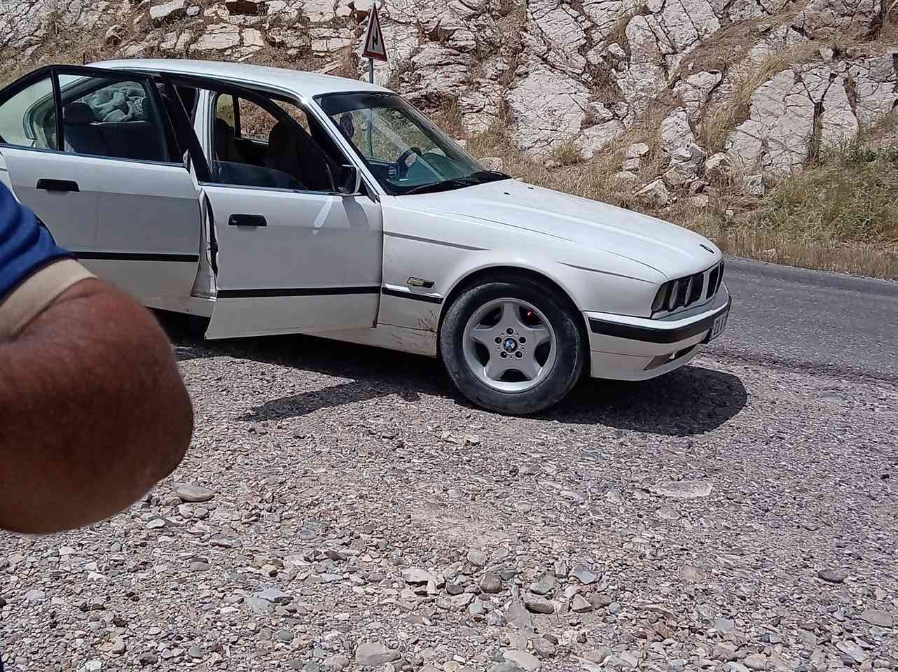 السلام عليكم للبيع BMW 525 مكينة مسكر فانوس كير عادي مودل 1990 رقم سليمانية بسمي مكان السيارة ديالى بعقوبة السعر ٤٥ وبيها مجال بسيط
***********
