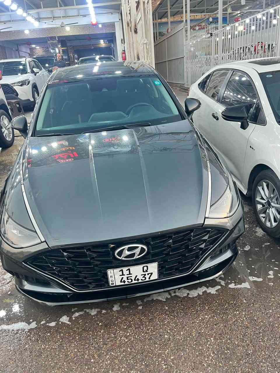 السلام عليكم 
سوناتا هايبرد امريكي 
موديل 22 ماشيه 45
فول عدا الفتحه
هايبرد حادثها سرقه فقط بدون قطره صبغ فقط بارد بالبنيد بدون ايرباك سعرها 148 ورقه رقم بغداد
بيها اثر حالوب كم وحده مال العراق يعني مو مال امريكا
بغداد كريعات 
***********
***********
