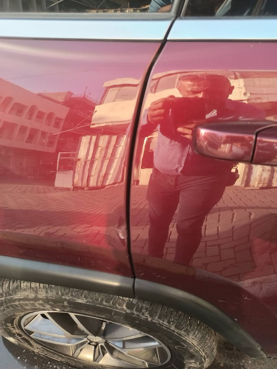 جيب لاريدو 2019 خليجي بدون ضرر وبدون ضربه الدعاميه الاماميه مصبوغه للجماليه بسبب الطريق الخارجي ماشيه 95 الف ميل كير ومحرك مكفول فتحه سقف اوتو ستوب تحديد السرعه كروزر السعر 23 الف دولار وبيها مجال بسيط الشراي احطه على راسي اليريد يكسر لا يتصل للاستفسار الاتصال على 
*********** +واتس اب
