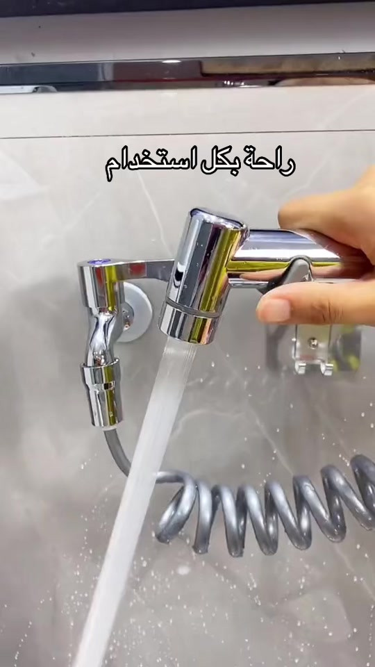 شطاف عملي بتصميم عصري مع ليّ حلزوني مرن يمنع التشابك ويمنحك حرية أكبر أثناء الاستخدام. السعر 10،000 دينار  بغداد - العطيفية - قرب جامع براثا - مقابل محطة الوقود - داخل بناية بغداد مول 📍 ☎️[***********-***********]   تتوفر خدمة توصيل ✔️
