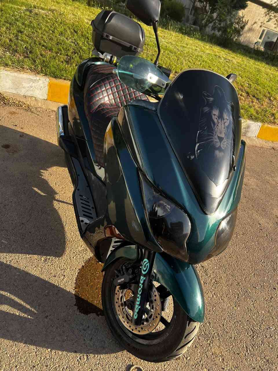 سلام عليكم فورزه 010 دراجه جديده ومتعوب عليها تايرات جدد مكينه مكفوله كهربائيات جدد دراجه مصبوغه جماليه لون زيتوني شذره كامله من كلشي للبيع سعر مليون و400 وبيها مجال بسيط مكاني بغداد الكماليه ***********
