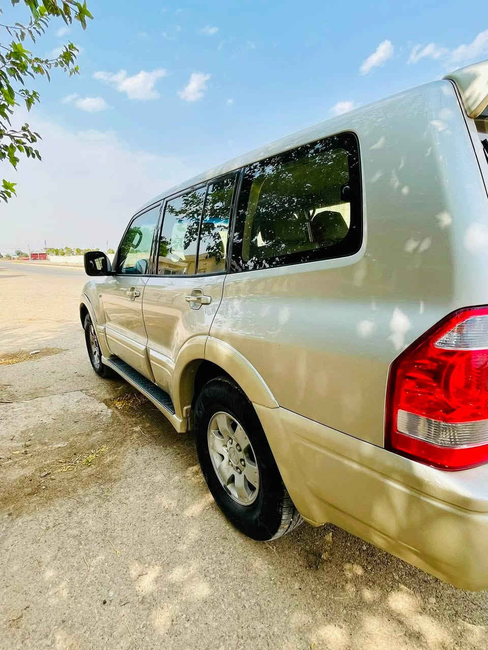 بەناوی خوای گەورە

باجیرۆ  مۆدیل ٢٠٠٦
گێرو مەکینەو دەبڵ ئەکسل بەشەرت کارەبای مەزبوت تەبریدی ساردو گەرمی مەزبوت کوشنو بەرگەدەرگاو سەقفی زۆر جوانو خاوینە چوارتایەی لۆک جسمو هەیکەلی زۆر جوانە تەنیا یەک بست بۆیاخی چەمەلەقی پێشۆ سەکنی هەیە ماشااللە زۆر جوانە سەیارەکە نرخی ٧٥وەرەقەو مەجالیکی کەم لەهەلەبجەی شەهیدم  نامە بنیرن یان پەیوەندی بکەن لەخزمەتانام 
***********
***********
