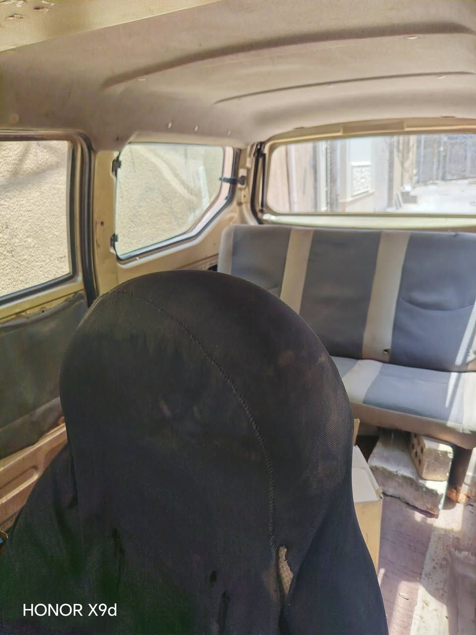 سلام عليكم ليفان سبعه راكب البيع لو مروس بي سايبه خصوصي السعر٢٢ وبيه مجال مكانه
***********
***********
كير عادي محرك اكسن خير من الله 
سياره مال شغل بي توصيل تفيدك 
 كربلاء حي رمضان
