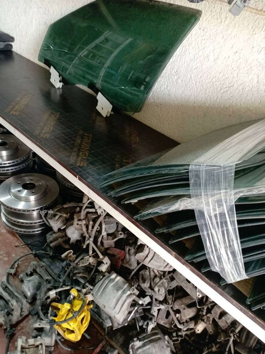 كاميرا جارجر أوباما بدون ملحقات 40 الف 
مرايا جانبية جارجر أوباما جهة سائق 35  الف 
بورد تبريد عادي جارجر أوباما 30  الف 
سبورت 40 الف 
تراك باك سبورت 75 الف
إطار شاشة جارجر 35 الف 
مرايا وسطيه فول مواصفات 25  الف
شفتات ستيرن جارجر أوباما 65 الف 
لويات جارجر أوباما جالنجر زوج 30 الف 
فيش لايت جارجر أوباما تفصيخ زوج 25 الف 
تحكم جام باب الصدر 20 الف 
تحكم جام باب خلفي 10 آلاف 
أضواء رقم زوج 25 تك 15 الف
حساس صالنصة اوكسجين 25 الف 
زوج سماعات الباين اصلي تفصيخ 25 الف
جامة  باب خلفي  20 الف امامي 25  تفصيخ اصلي 
زراكات زوج 20 الف 
جكات بنيد زوج 20 الف 
ماطور بوابات تبريد داخل دشبول 20 الف 
ماطور ماسحات مع الاذرع 40 الف 
دبة زراكات فارغة 20 الف 
عرض لمدة محدودة.....
عندي اهواي أغراض علق أو راسلني واتساب وابشر 
*********** بغداد, العراق
