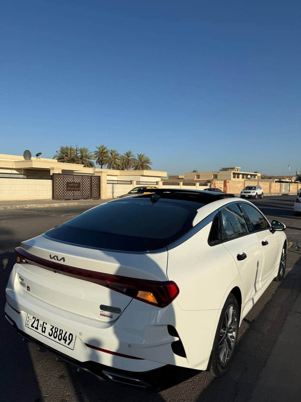 موديل ٢٠٢٢ خليجي وكاله نيم k5

* بانوراما 
تشغيل ودخول بصمة.
* تدفئة المقاعد.
* مري جانبيه شفط 
* Auto Hold.
* نظام مانع الانزلاق.
5 وضعيات قيادة 
كار بلي شركه 
* إشارات بالمرايا.
مانع انزلاق 
* مرايا جانبية شفط .
* إنارة LED.
* شريط إضاءة خلفي متصل.
* كاميرا خلفية.
حساسات امامي خلفي
* كاميرا عند الرجوع للخلف.
* محرك 2000 دوش
* كشن السايق كهربائي 
* كير محرك شرط 
* صندوق خلفي ذكي يفتح عند الاقتراب 
* تبريد بيانو لمس 
تبريد قطعتين 
* تشغيل عن بعد 
*  
* وباقي مواصفات الفول معروفه 
* ⁠بيها بارد رصعه مسحوبه بي دي ار بالبنيد بدون صبغ 
* ⁠وبارد اصبع تكحيل بالجاملغ الخلفي فقط مرفق صور البارد بالمنشور 
* ⁠كفاله كير محرك 
* ⁠باسمي تحويل ثاني يوم 
* ⁠السعر ١٨٨ ومجال قليل 
* ⁠الاستفسار خاص او واتساب على الرقم ***********
