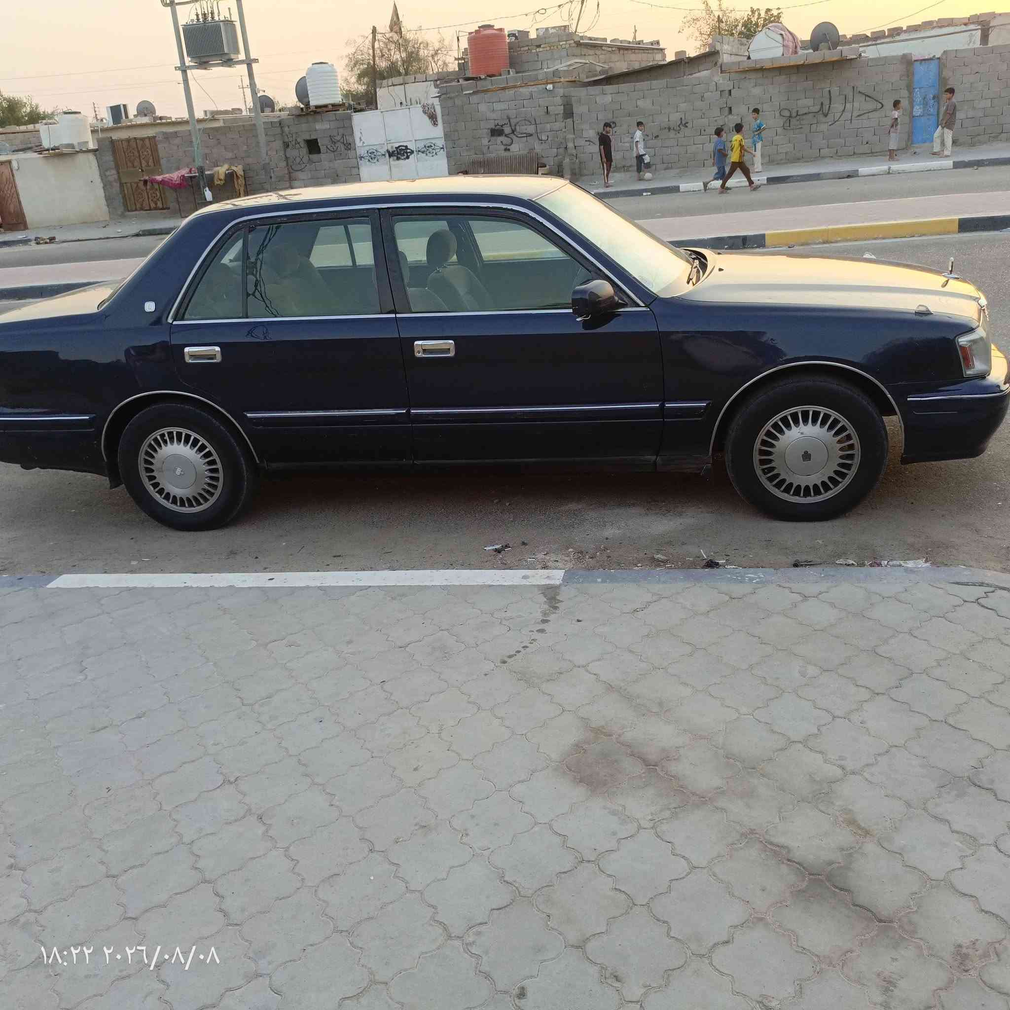 راس الثور لون نيلي موديل 99 رقم ذي قار مشروع وطني 
كفاله كص ونقل وضربه قويه وصبغ العام كير مكينه كارتون تبريد ثلج جاهزه من كلشي فول مواصفات مال جني 
السعر 80 مراوس هم ترهم 
***********
