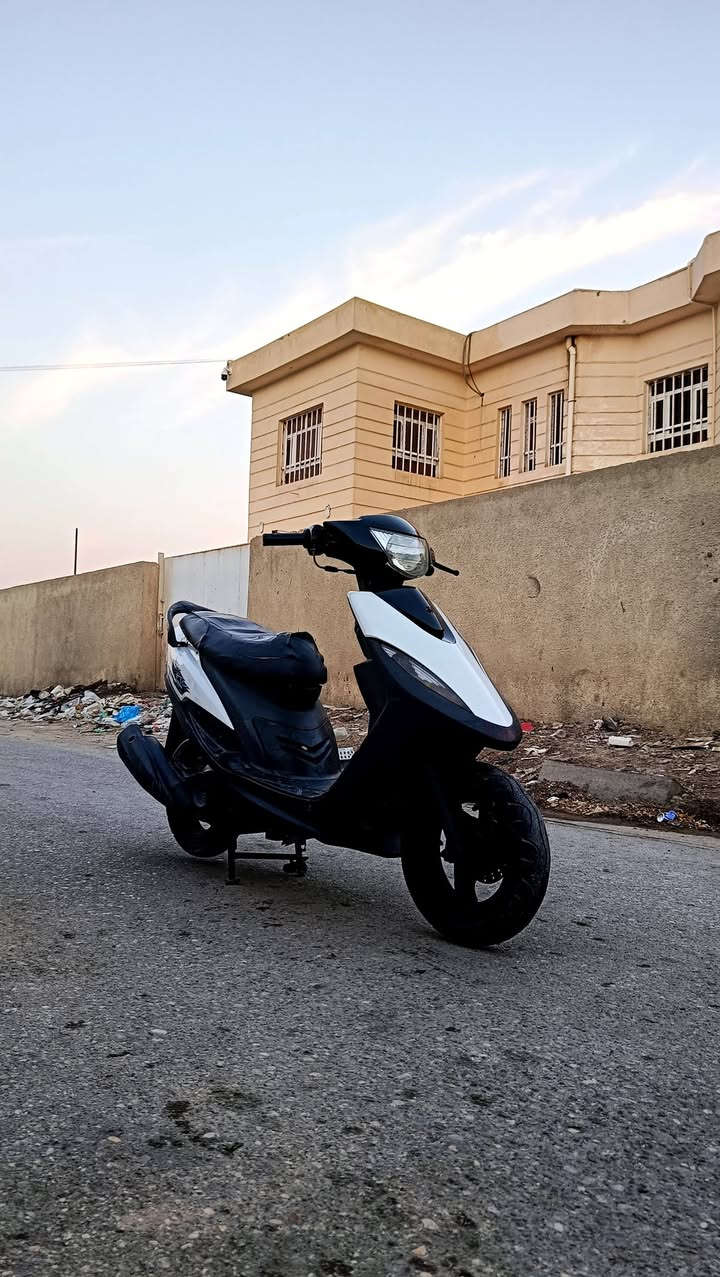 عدله 50  مفتوحه مكينه ناعمه كلش
كامله للاخير سلف هندر كهربائيات شغاله
كفرات جدد 
مكاني ناصريـــه الاسكان الصناعي 

سعر خاص
 ***********
