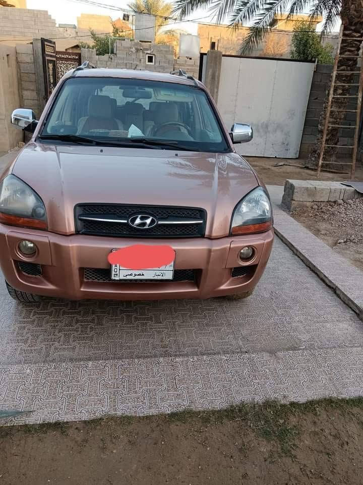 توسان 2007 امريكيه محزمهااثر جراد  تخم تاير صدر امامي خلفي رقم انبار باسمي محرك 2000  المرغوب السيارة متصرف عليها اي شيء  السعر 95 وبيها مجال، العنوان الخالدية، بيع مستعجل مراوس بسيارة اقل وفرق ترهم ***********@
