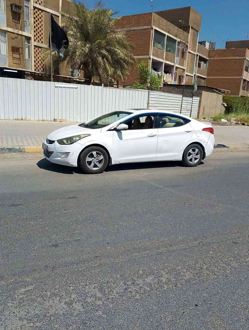 للبيع سياره النترا موديل ٢٠١٢ خليجي فول بصمه ابواب بصمه تشغيل باسمي محرك ١٨٠٠ دوش تخم تاير تبريد ثلج  فتحه مكفوله من الضربه والصبغ والتبديل عدى طخطخات غير مصلحه رقم تلفوني *********** مكاني المحموديه
