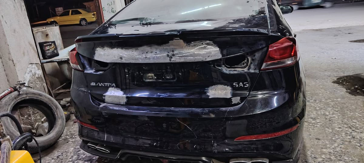 سلام عليكم
رجاءً اقرة للأخير تفاصيل كاملة 
النترا ٢٠١٧ وارد أمريكي  
حادث جاملغ ايمن تبديل قطعة أصلية فقط و البنيد بارد ع كد جف الايد
و عندي نضرب وجه الصندوك موجود بالصور  محرك ٢٠٠٠ سيارة نضيفة جدا و محافظ عليهة و قليل جدا بنظافتهةكير محرك صدر تأيرات جدد باتري جديد Ac دهن جديد لوكي مولي الأخضر  ارقة دهن  تدفئة تبريد سيارة كاملة  و الكمال لله ترايهة عبالك جديدة 
شاشة كبير تحكمات ستيرن أوامر صوتية بصمة ترحيب و تشغيل عن بعد 
السعر 123 و بيهة مجال
مكاني زعفرانية 
رقمي *********** وتساب و اتصا
