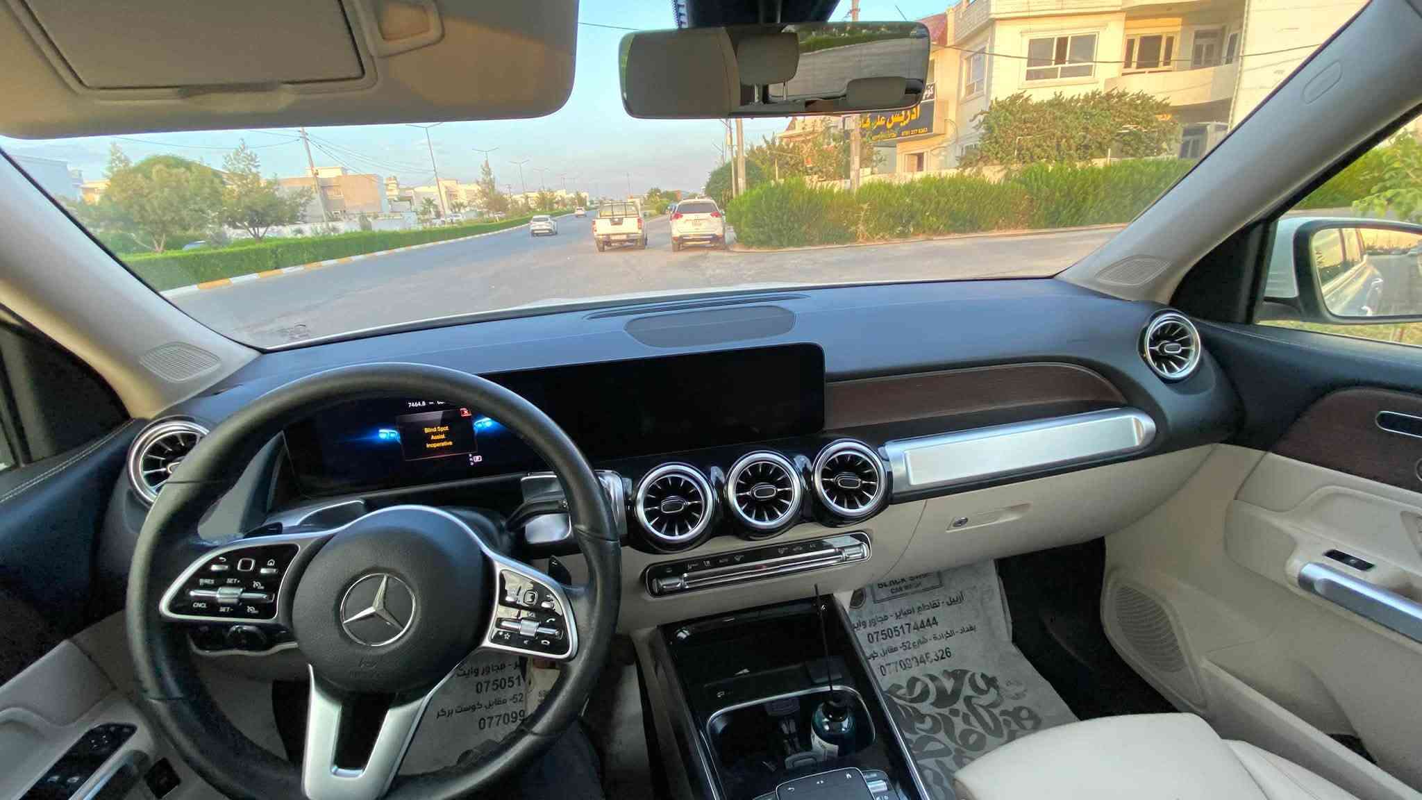 ✨
للبيع: مرسيدس GLB 250 () موديل 2023 ✨
⚜️ دفع رباعي - فخامة - تقنية متكاملة ⚜️
(سيارة بانزين مو كاز)
• رقم شمالي اربيل شرط التحويل 
• وارد امريكي / ضرر بسيط بالبنيد  مصبوغ خشم لبنيد موضح ب صور ما مبدل ايرباكات بس استيرن وراجع سستم 
• المحرك: 2.0L تيربو
• العداد: [73] كم
• عزل صوتي ممتاز وراحة فائقة أثناء القيادة

🔹 أنظمة القيادة المتاحة (DYNAMIC SELECT - 5 أنظمة):
• 🟢 Eco: وضع اقتصادي موفر للوقود.
• 🔵 Comfort: وضع قيادة مريح وسلس.
• 🔴 Sport: أداء رياضي واستجابة أسرع.
• ⚙️ Individual: ضبط مخصص للمحرك والمقود بحسب رغبتك.
• ⛰️ Off-Road: نظام القيادة للطرق الوعرة والتضاريس (خاص بفئة 4MATIC).

• دخول ذكي (بصمة على الأبواب الأربعة)
•صندوك كهرباء 
• فتحة سقف بانوراما
• رادار أمامي + نظام توقف ذاتي عند الطوارئ
• نظام تحديد المسار + مثبت سرعة (كروز كنترول)
• رادار جانبي (نظام النقاط العمياء على المرايا)
•لايت عدسه ابيض ثلجي (زينون) + كشافات 
• ويل كاب قياس 18 
• تدفئة المقاعد الأمامية (تدفئة كشنات)
• تدفئة القيادة (تدفئة ستيرن)
• شاشة كبيرة متصلة تدعم المساعد الصوتي الذكي MBUX
• شاشة أعطال وعرض كافة تفاصيل ومعلومات السيارة
• ثيمات وتصاميم للشاشة تتغير بحسب نظام القيادة المختار
• ماوس (Touchpad) للتحكم بالشاشة
• عجلة قيادة متعددة الاستخدامات (فول تحكم ستيرن)
• كاميرا خلفية دوارة
• مرايا جانبية كهربائية (مري شفط)
• سايد بريك إلكتروني (دكمه)
• إطارات رن فلات (Run-Flat) جديدة مضادة للبنجر
• بطارية جديدة نوع AGM
سعر 3 دفاتر و35 ورقة وبيهة مجال
📍 الموقع: اربيل  لاستفسار ***********]
