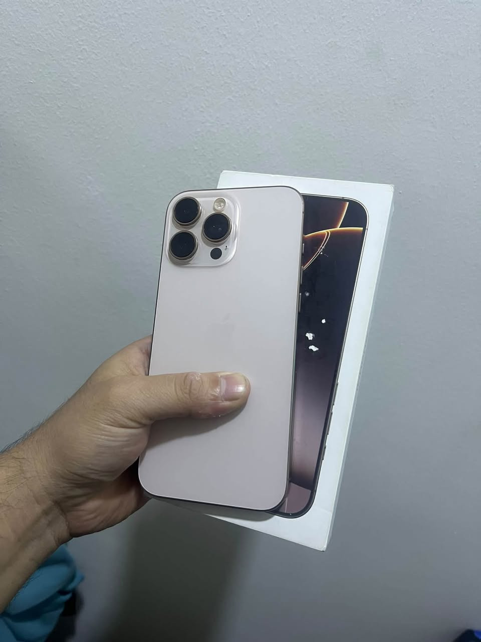 آيفون 16 برو ماكس • ٢٥٦ • بطارية ٨٩٪