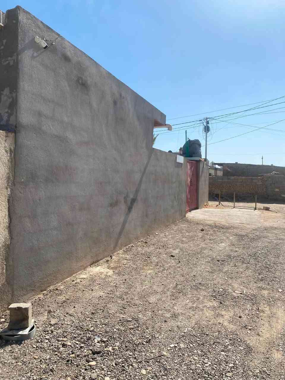 السلام عليكم ورحمة الله وبركاته 

من رخصه مدير الكروب
 
دار للبيع قرب مدخل التنميه الجديد

يبعد عن الشارع 30م

الاستفسار اتصل 
***********
