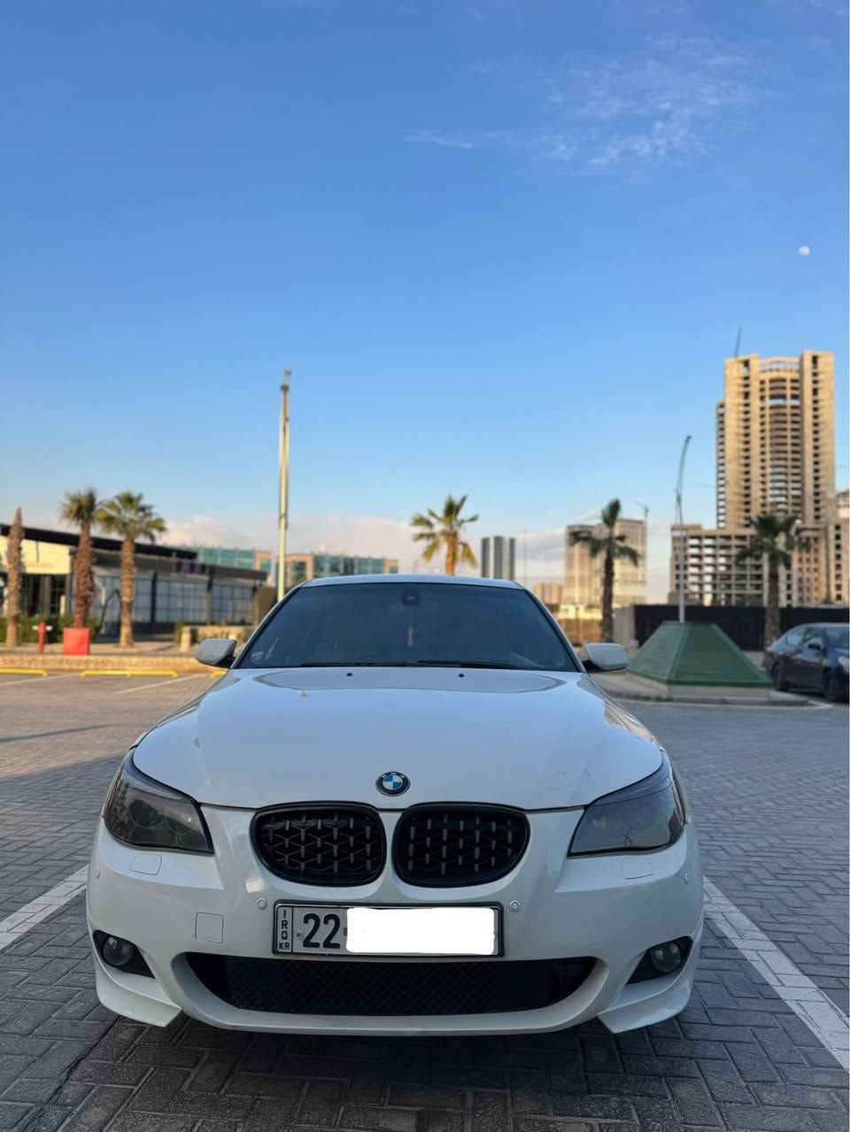 BMW E60 2008
مۆدیل ٢٠٠٨ ٥٣٠ نۆزل کورت بێ سبوغ پێش و پشتی کامل کرایتە ئێم ویلی ئێمە فول مواسەفاتە ناو زەردە سلایتە گێر مەکینە ئەکسل تەبرید بەشەرت لەسەر دەقی شەریکەی مایتەوە هەموو شتی نوێیە هەمووی لەسەر دەقی بیلادیە 
سعر ١٣٣ وەرەقە و مەجالەکی برایانە
گۆرینەوە دەکەم بە شتێک بە دلم بێت 
شوێن هەولێر 
ژمارە مۆبایل *********** أربيل, العراق
