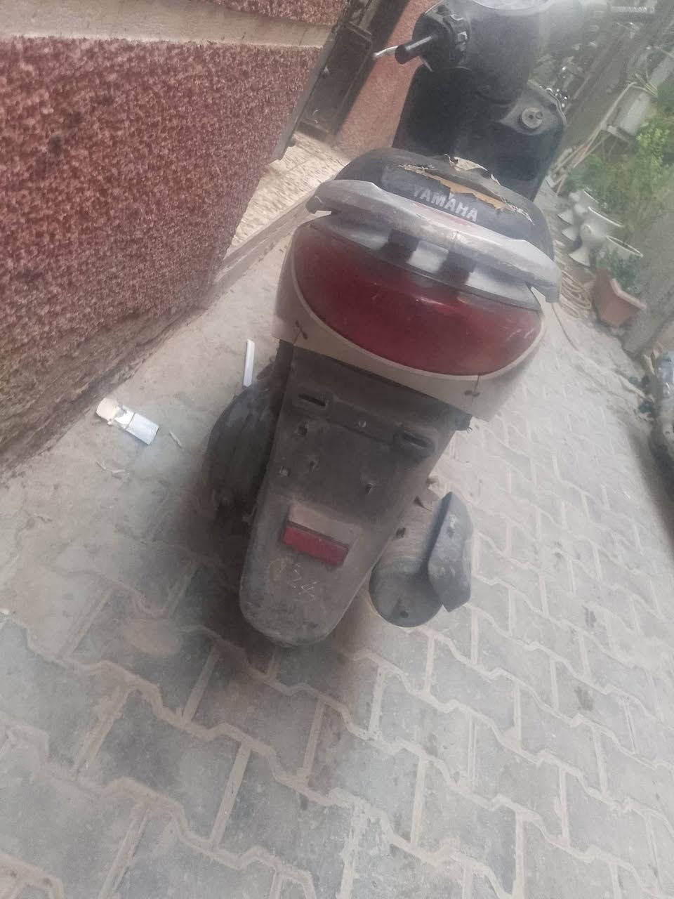 دراجه البيع بريز محرك فول تأخذها يي ابو دراجات تفحص نقص شغلات بسيطه دراجه انطيك محرك فول سعر 500 بغداد الكاظمية ***********
