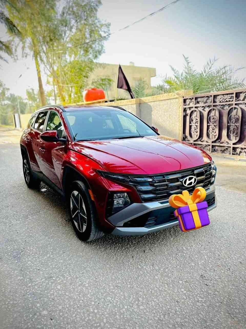 السلام عليكم  توسان2025 للبيع فقط 
السعر 188 ورقه مجال بسيط 

محرك 2500  
حادثها طلقات بدون ايرباك بدون تبديل رقمها قادسيه شهداء 
مواصفات حلوه وذكيه 
شاحن لاسلكي 
بصمه 
دخول ذكي  
كار بلي 
شاشة كامرة خلفية 
رادارت 360 درجة
كشنات وتدفئة بالكشنات 
تبريد قطعتين 
وضعيات قياده 
هاند بريك دگمه
اوتو هولد 
خاصية إطفاء المحرك بالازدحام
خاصية النزول من المنحدرات
مثبت سرعه تفاعلي ومحافظة على المسار 
شاشة عداد ايباد
تشغيل عن بعد وبيها هواي مواصفات 
السياره احله من الصور وجاهزه مكانها الديوانية تفاصيل أكثر خاص 

***********
