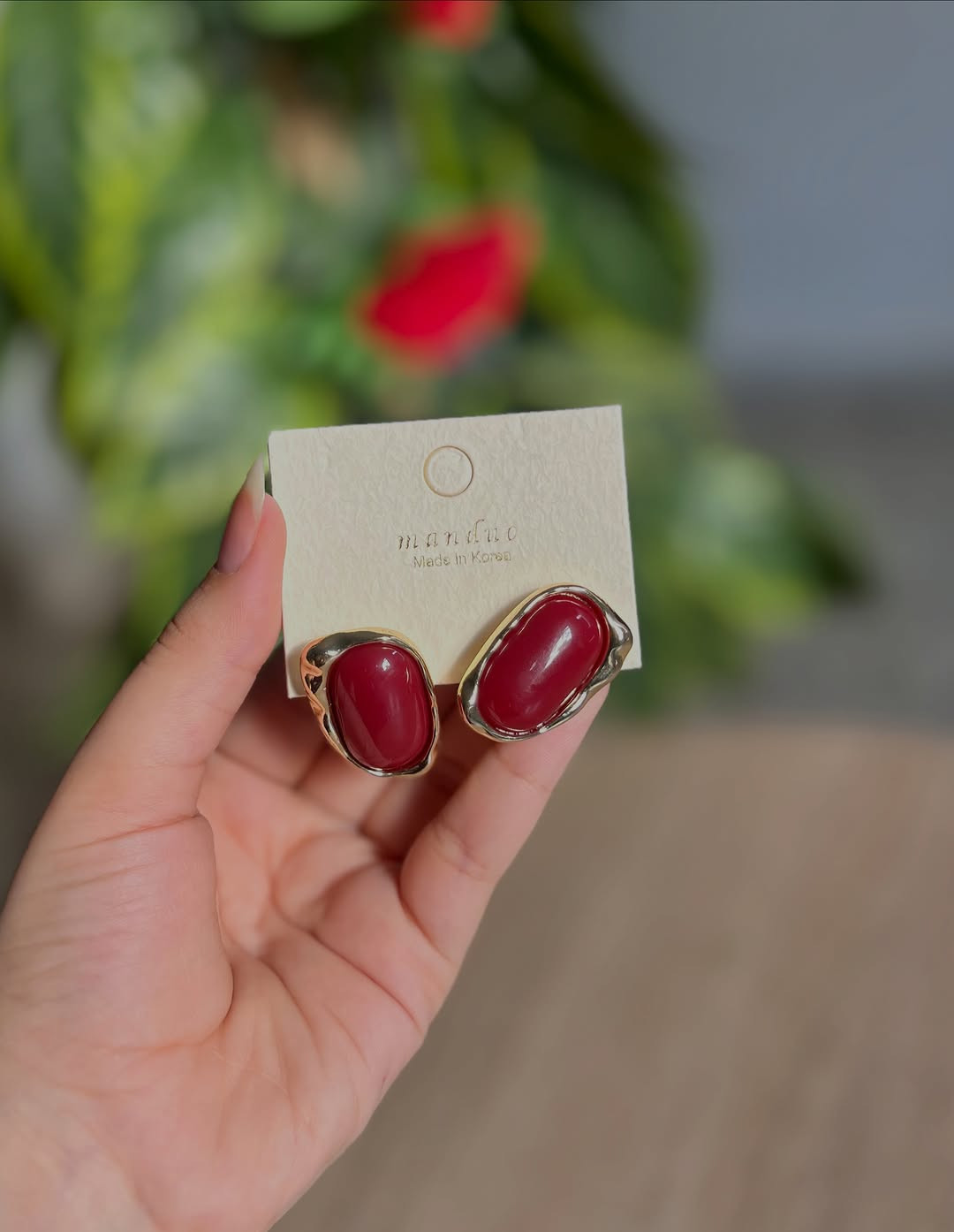الالوان تاخذ العقل🥺🎀

نص مكتوب في الصور:
- مو تراجي حلويات هاي 🥺🎀
- اقلبي للموديلات 🦋✨