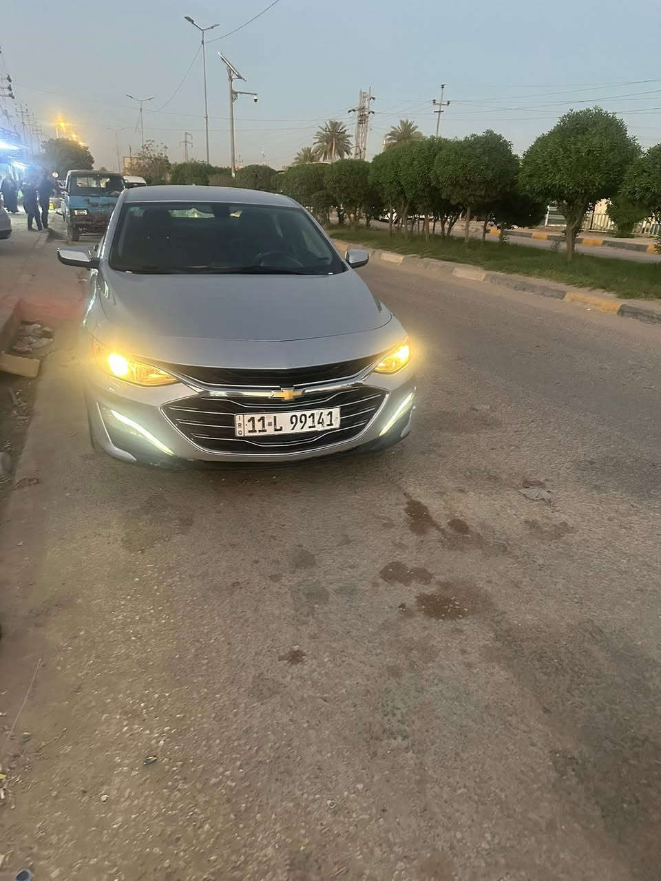 السلام عليكم 
ماليبو 19lt
كير مكينه حداديه جديده 
تخم تاير 
رقم بغداد جديد 
بااسمي 
جاهزه تبريدها بجم كبس
بدون ايرباك 
السعر 100 
***********
