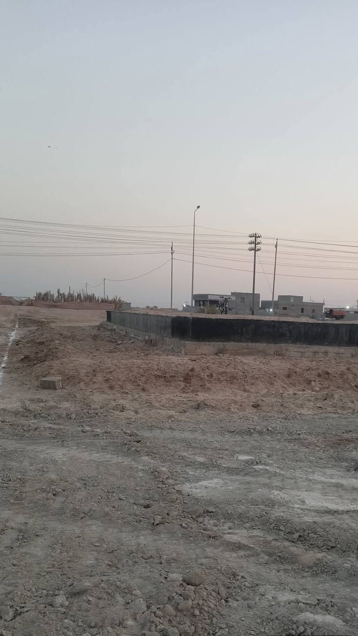 المسحب • ٦٠٠م • بظهرها نهر