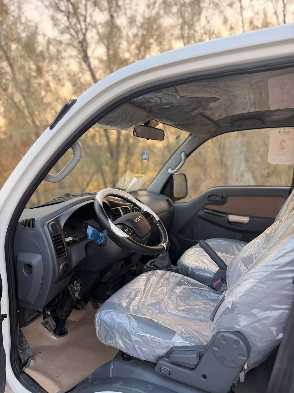 🚛 كيا 2700 ديزل موديل 2026 🇰🇷
وارد كوريا الأصلية 

✨ كسر زيرو – ممشى 8000

💎 مواصفات عملية وتجهيزات مميزة: ✅ محرك ديزل اقتصادي وقوي

✅ گيرر عادي 5 سرعات

✅ شاشة كبيرة تعمل باللمس

✅ بلوتوث وربط الهاتف

✅ كاميرا خلفية

✅ تحكم كامل بالمقود مع الرد على المكالمات

✅ شاشة معلومات رقمية بين العدادات

✅ مرايا كهربائية مع طي كهربائي وتدفئة

✅ مكيف حامي / بارد

✅ شبابيك كهربائية

✅ قفل مركزي

✅ كشافات ضباب

✅ غمازات على المرايا

✅ مساحة تخزين خلف المقاعد

✅ حساسات خلفية

🚗 سيارة جاهزة للعمل 

💬 السعر 179وبيها مجال

مكانها بغداد جسر ديالى الكرغولية

للاستفسار ***********
