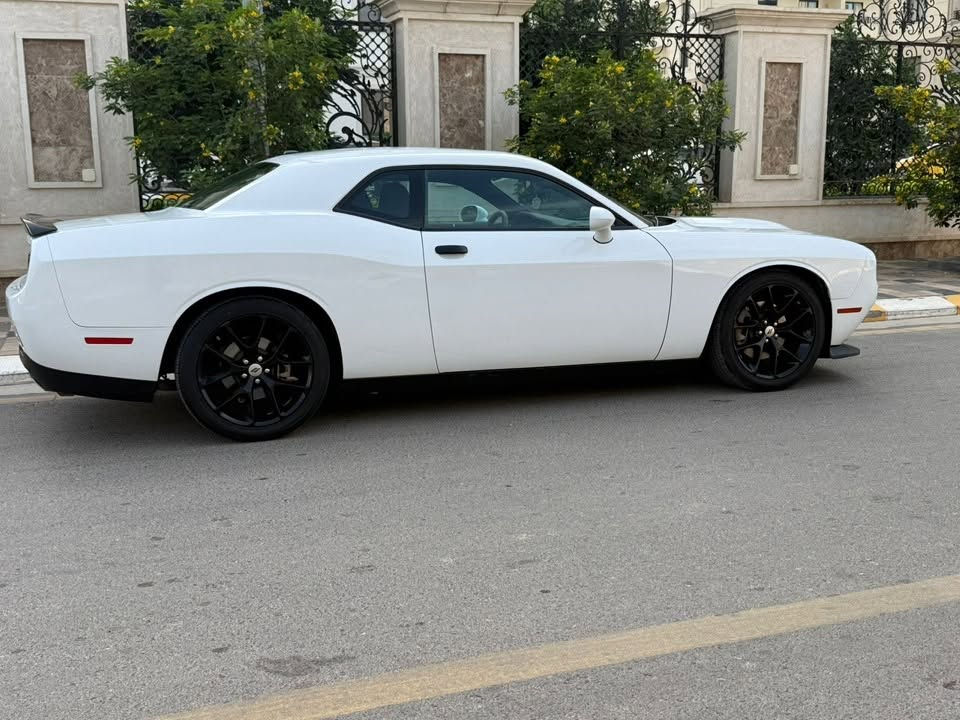 جالنجر 2022 gt
ماشيه 50 ميل 
سياره استخدام شخصي للاستفسار ***********
