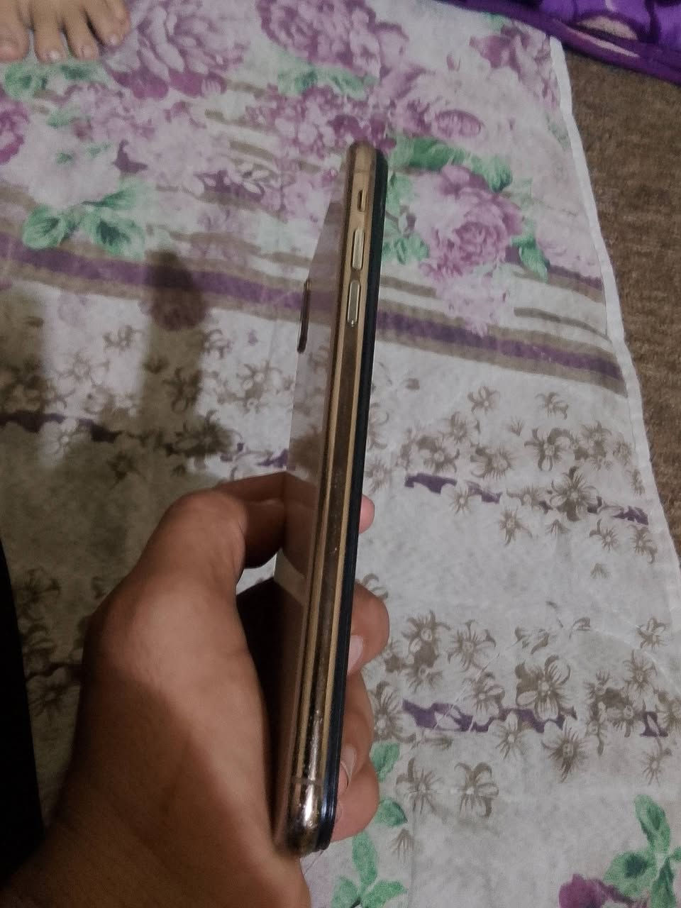 السلام عليكم 
ايفون اكس اس ماكس جهاز حلو نضيف جهاز ما مبدل شاشه فقط بطاريه مبدل ٨٧
ذاكره ٢٥٦ جهاز نموذج mشرق أوسط كامره الخلفيه الفوك وصخه فيس ايدي شغال ويه كفر للبيع او مراوس + 786 870 6090 وتساب مكاني بصره ابي الخصيب حي العسكري
