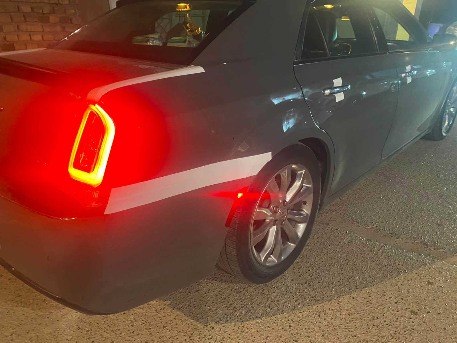 سلام عليكم للبيع اوباما موديل 2019
السياره فول مواصفات للاخير 
ماشيه 180 الف 
وارد امريكي بيها جاملغ خلفي بارد + صبغ بدون معجون والجنطه بارد الباقي كفاله السياره كلش حلوه ونضيفه ما بيها اي نقص العنوان بغداد الدوره 
السعر 210 وبيها مجال
الرقم : ***********
