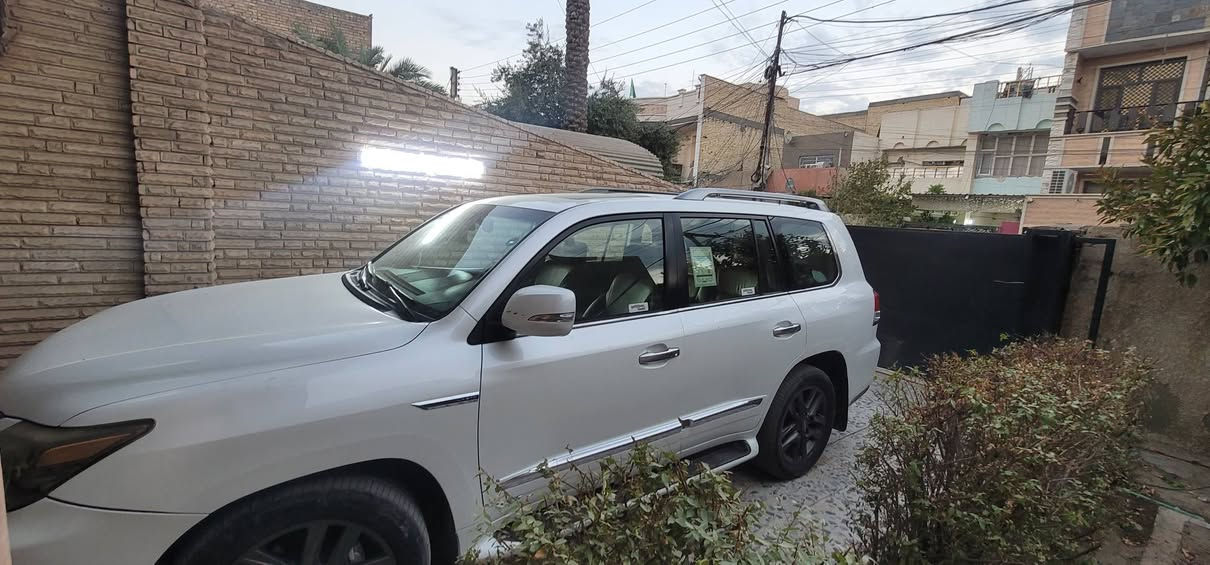 سلام عليكم
للبيع لكزز ٢٠١٢
السياره فول مواصفات 
كهربائيات جكات كلى شغال
السياره ماشيه 270Km
طخم تايرات جديد عليها 
السياره بيها بونيد
 ونص جاملغ سكن
السياره باسمي رقم اربيل 
وتحويل ثاني يوم
السعر ٣٤٠ ورقه وبيها مجال  
للاستفسار ***********
مكاني بغداد الشعب
