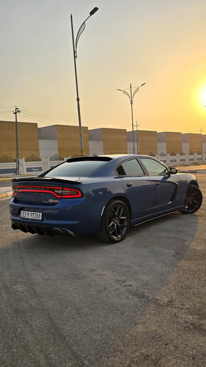 السلام عليكم ..
جارجر للبيع موديل 2020  بأسمي رقم بغداد
مواصفات  الsxt  العادية
 كشنات حضن لون ابيض و الامامية تدفئه
ستيرن تدفئه
 شاشه وسط 
تشغيل عن بعد
 لد متغير على الموبايل + عدسة عين الشيطان 
ضايفلها دفيوزر خلفي ودوسات وشفقه وكفر  مرايات وكفر يدات مال باب وكفر مثلث جامات
محرك جديد كير مكفول كشر نظيف تايرات نظيفات صدرها عليه ادامه وضمان لحد شهر ال١١ 
حادثها جاملغ وباب خلفي عكس السايق ومصلح بامريكا شغل نظيف ممبين اصلا  
متواجد على الفيس والواتساب 
اكتب تم يجيك السعر ع الخاص
الشراي يتصل على الرقم  
***********
